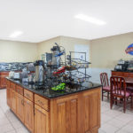 baymont breakfast corner buffet and seating